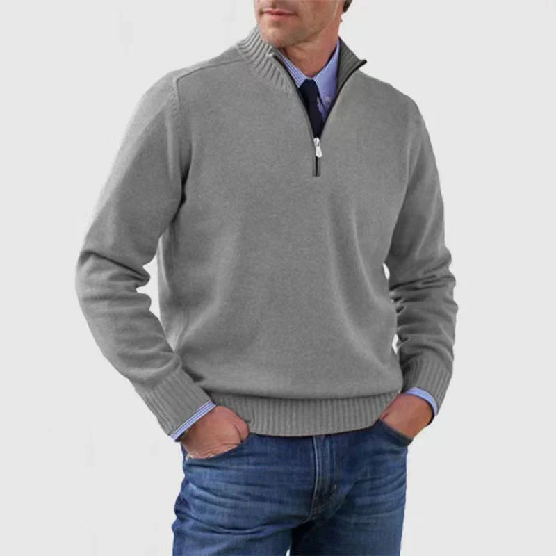 Men's pullover with half zip – cozy and modern