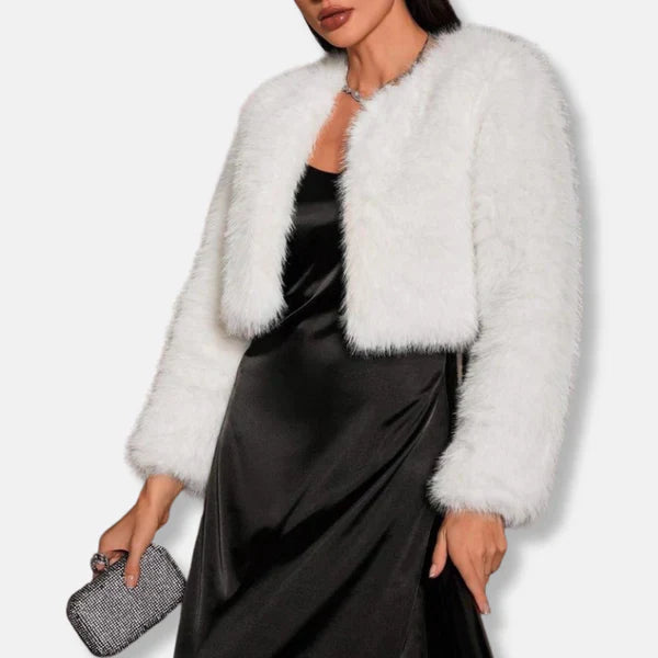 Freya – short faux fur coat with an open design and no collar
