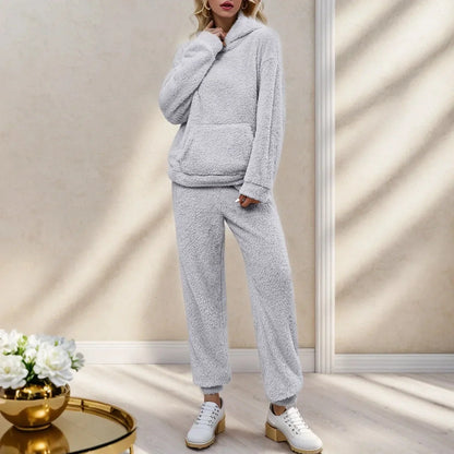 Women's long-sleeved winter suit – elegant outfit for cold days