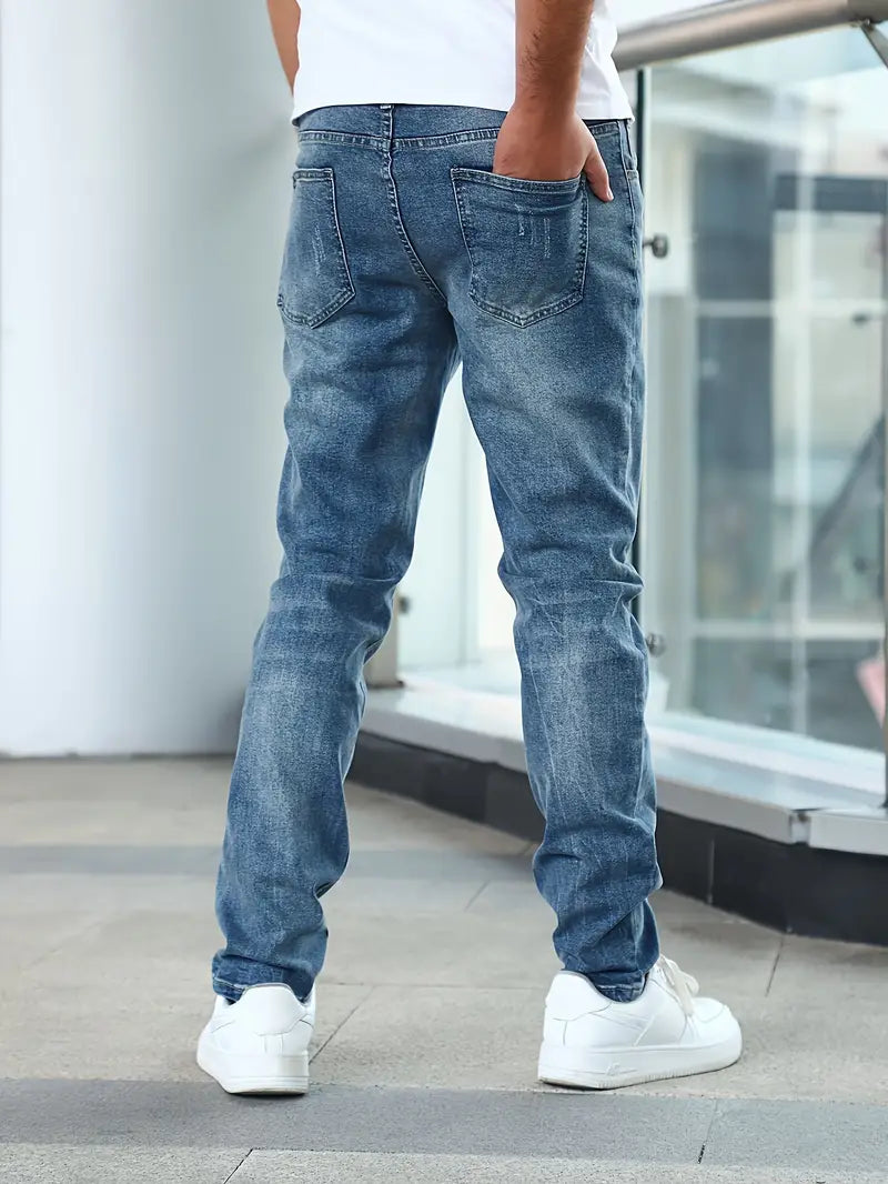 James – jeans i et afslappet, stilrent design