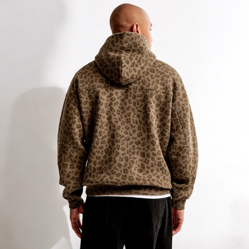 Hættetrøje med leopardprint til mænd - stilfuld og afslappet til streetwear