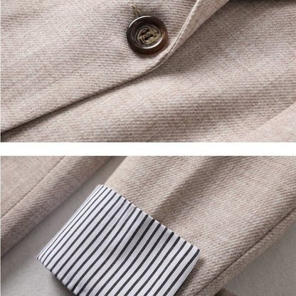 Casual women's blazer with pocket – elegant casual touch