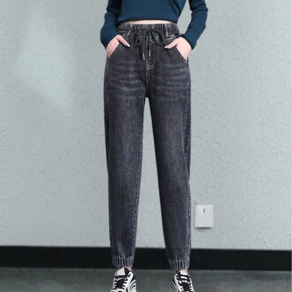 Lucrezia - trendy, afslappede damejeans med justerbar taljesnor for en perfekt pasform