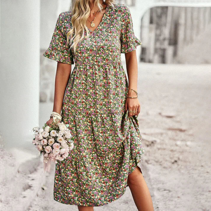 Lena – legende sommerkjole i abrikos med blomsterprint