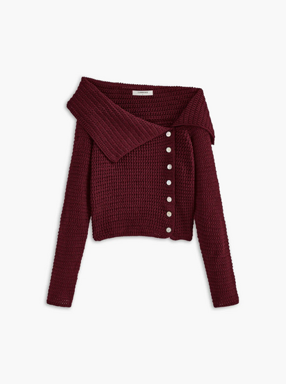 Sienna | asymmetrisk strikdesign med tætsiddende dametop