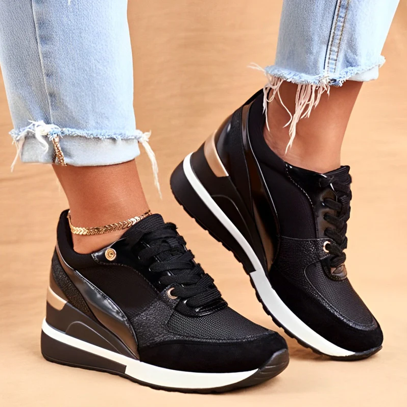 Amelia – wedge sneakers med en sporty snørelukning
