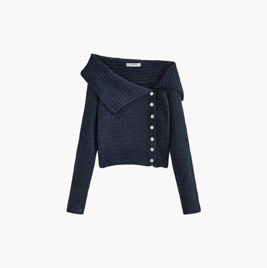 Sienna | asymmetrisk strikdesign med tætsiddende dametop