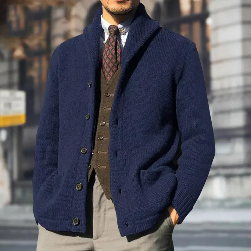 Finn – knitted cardigan with shawl collar, button placket, and pockets