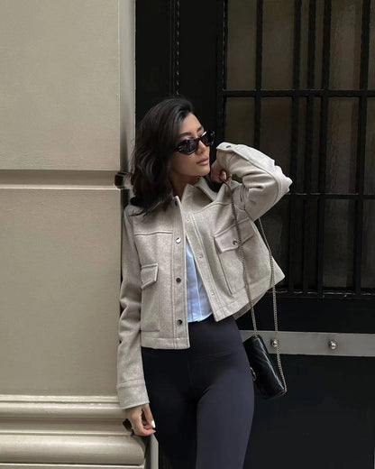 Casual women's jacket with pocket – light transitional look