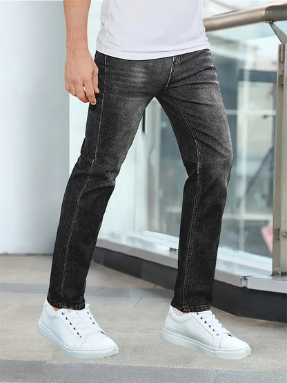 James – jeans i et afslappet, stilrent design